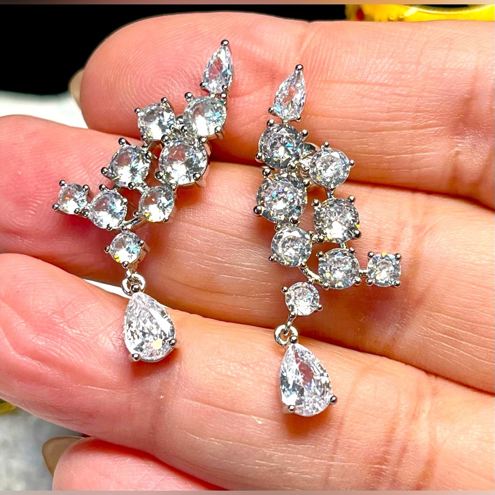 Pretty rhinestone dangle earrings